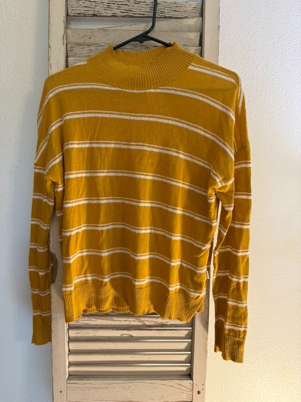 RVCA Woman's Sweater Size S